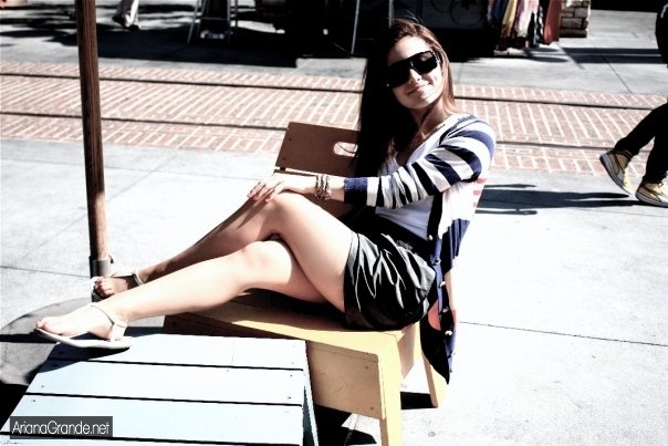 image ariana grande feet 733578 1 jpg ariana grande rare christmas songs