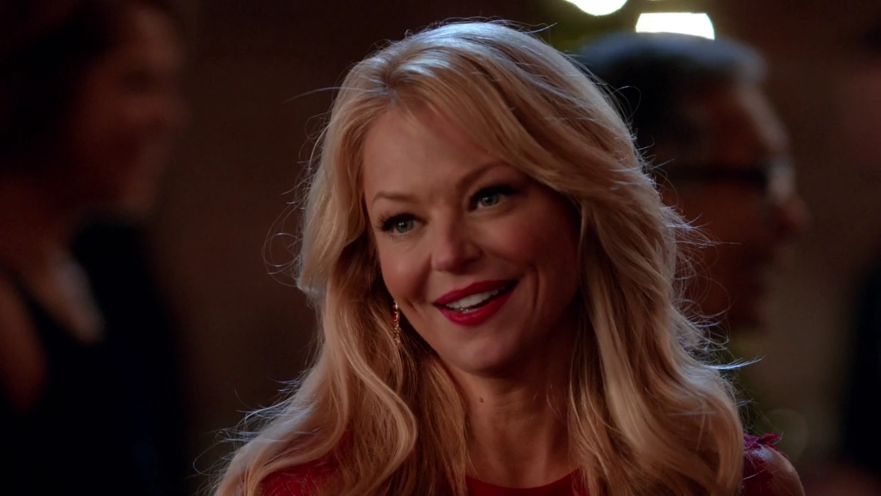 Donna Smoak Wiki Arrowverso Fandom Powered By Wikia