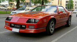 800px-Chevrolet Camaro IROC-Z-4