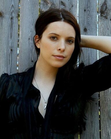 File:Zoë D'Amato.jpg