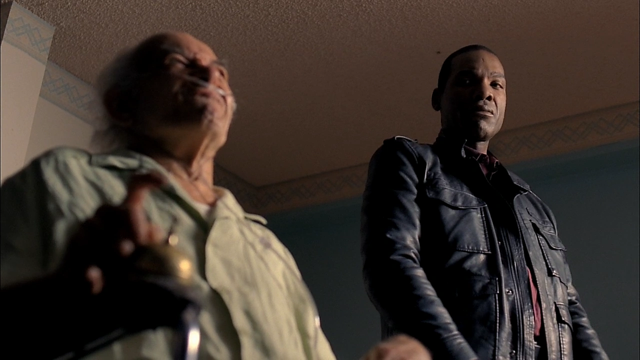Image 4x13 Tyrus's last smirk.png Breaking Bad Wiki FANDOM