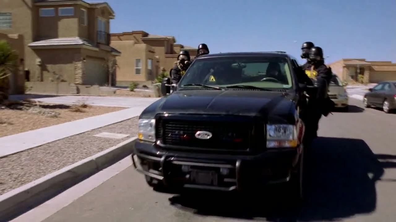 Image 1x01 DEA bust.jpg Breaking Bad Wiki Fandom powered by Wikia