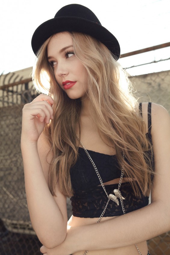 Alexis Ren Erotic Nude Photos 78 Alexis Ren Erotic Nude Photos 41