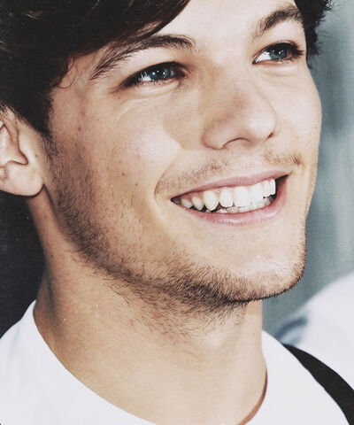 File:Louistomlinson-closeup.jpg