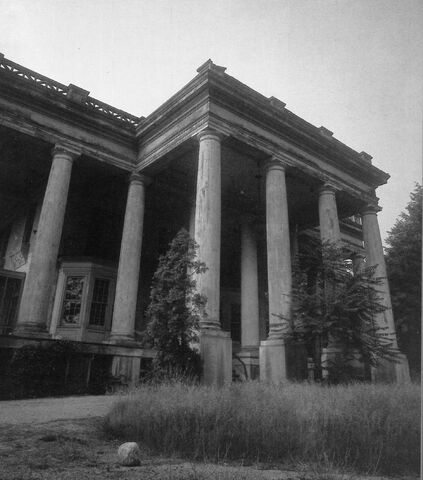 File:Old House 5.jpg