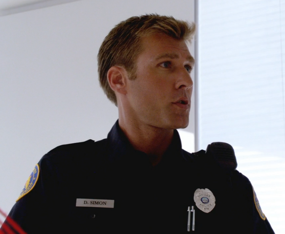 File:OfficerSimon.png