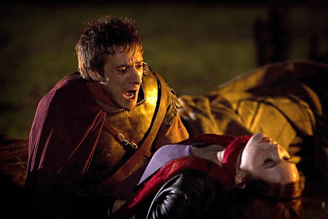 http://vignette3.wikia.nocookie.net/doctorwho/images/a/a5/Doctor3.jpg/revision/latest?cb=20130608052532&amp;path-prefix=ru