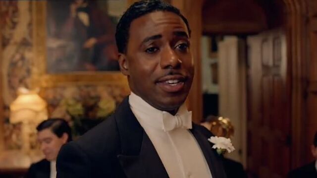 File:Downton-Abbey-Series-4-Official-Trailer-01-2013-08-31-1-.jpg