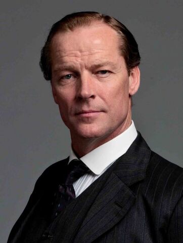 File:S2-iain-glen-as-sir-richard-carlisle 595.jpg