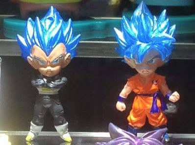 Archivo:Figuras Goku y Vegeta Fukkatsu no F.png