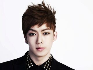 Min Hoo-E1.jpg