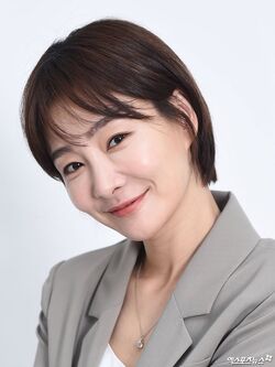 Park Hyo Joo39.jpg