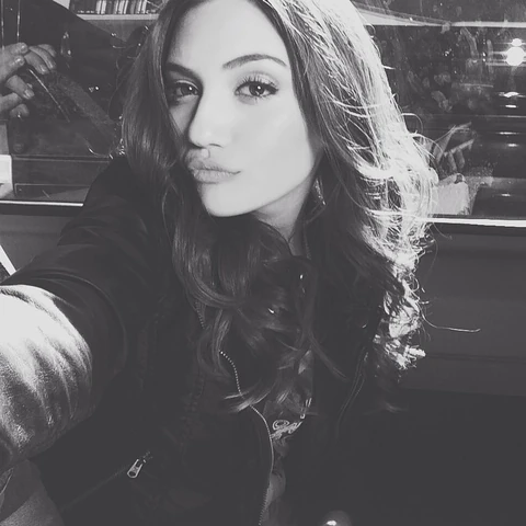 Katie Barberi desktop Wallpapers