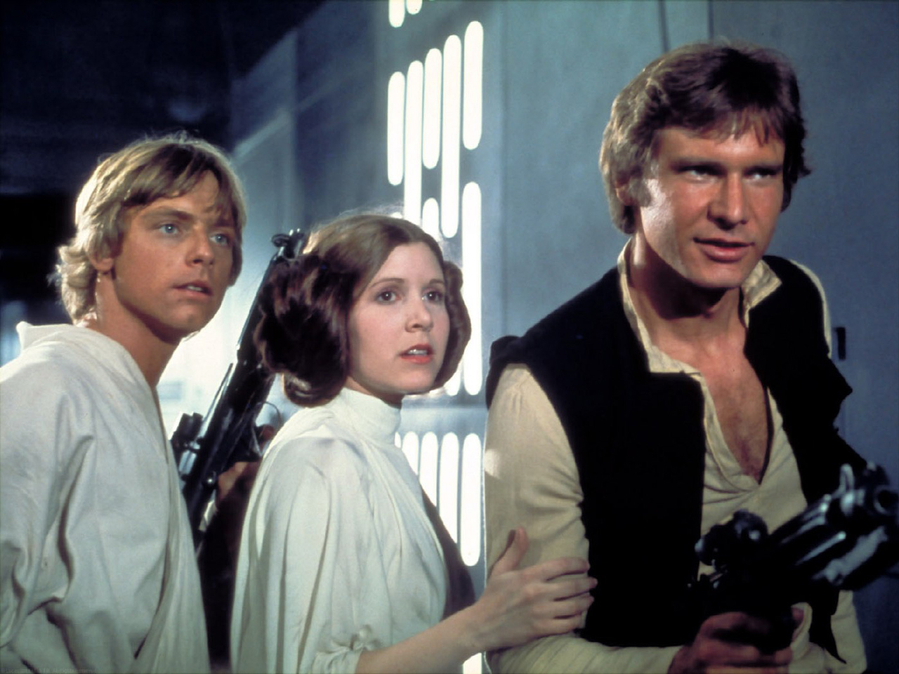 Une image de Luke Skywalker, la Princesse Leia et Han Solo à bord de l'Étoile de la mort