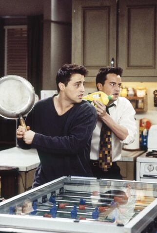 File:Joey and Chandler.jpeg