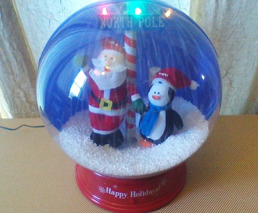 Snowglobes Gemmy Wiki Fandom powered by Wikia