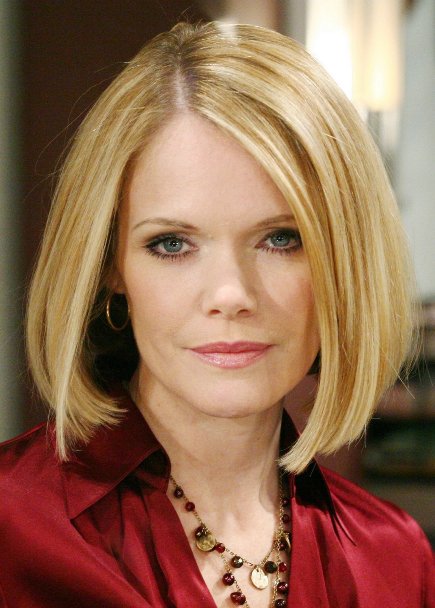 Maura West height Maura West height