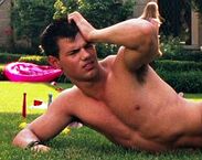 Taylor-lautner-1330450606