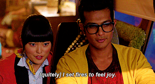 File:I set fires to feel joy evil bitch damn pitch perfect.gif