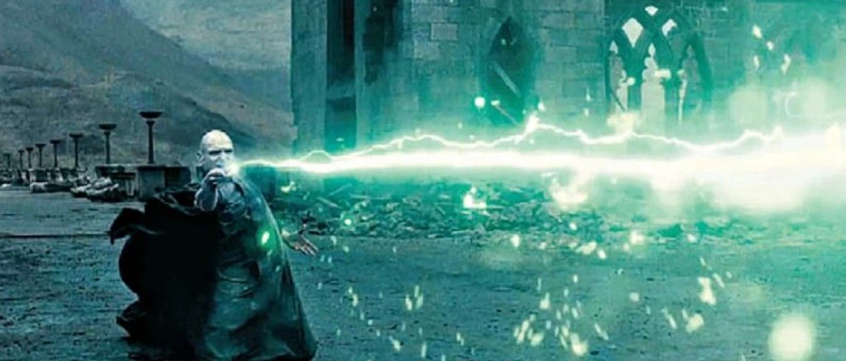 Image DH Voldemort VS. Harry Final Duel 01.jpg Harry Potter Wiki FANDOM powered by Wikia