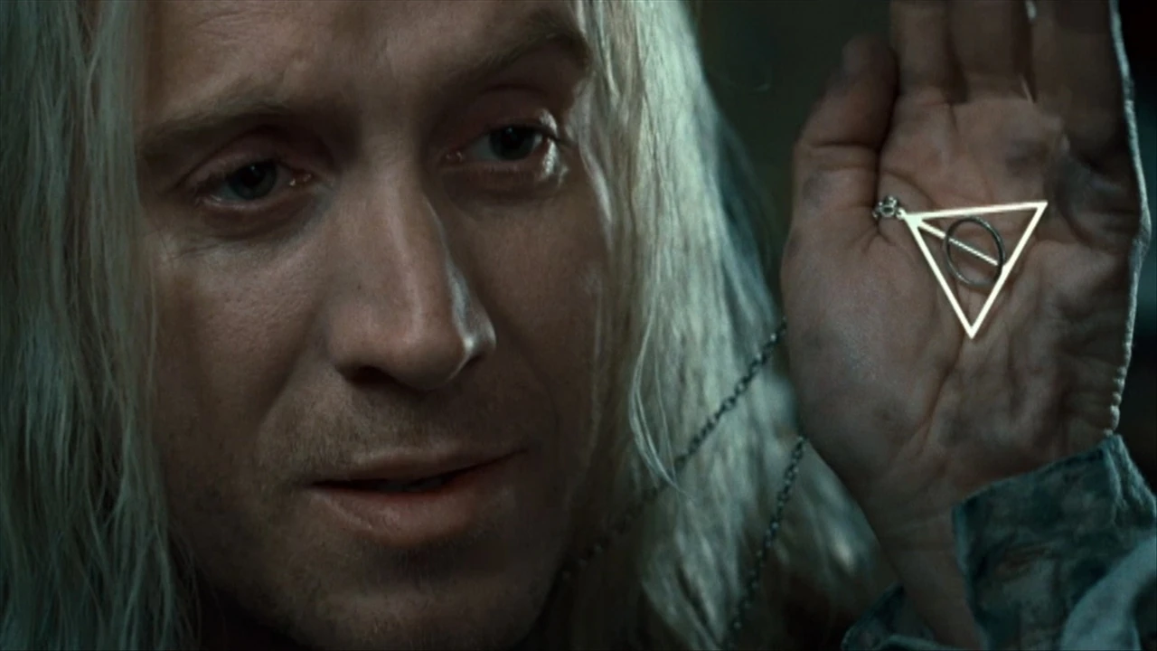 ANIMALES FANTASTICOS ¿QUIEN ES GELLERT GRINDELWALD?