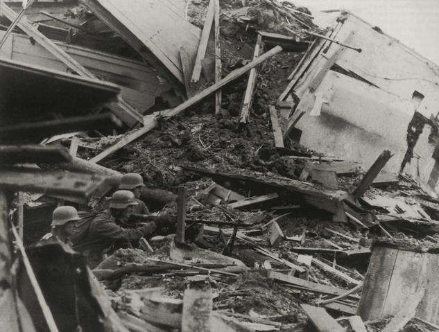 Datei:Wikia-Visualization-Add-9,deworldwar2.png