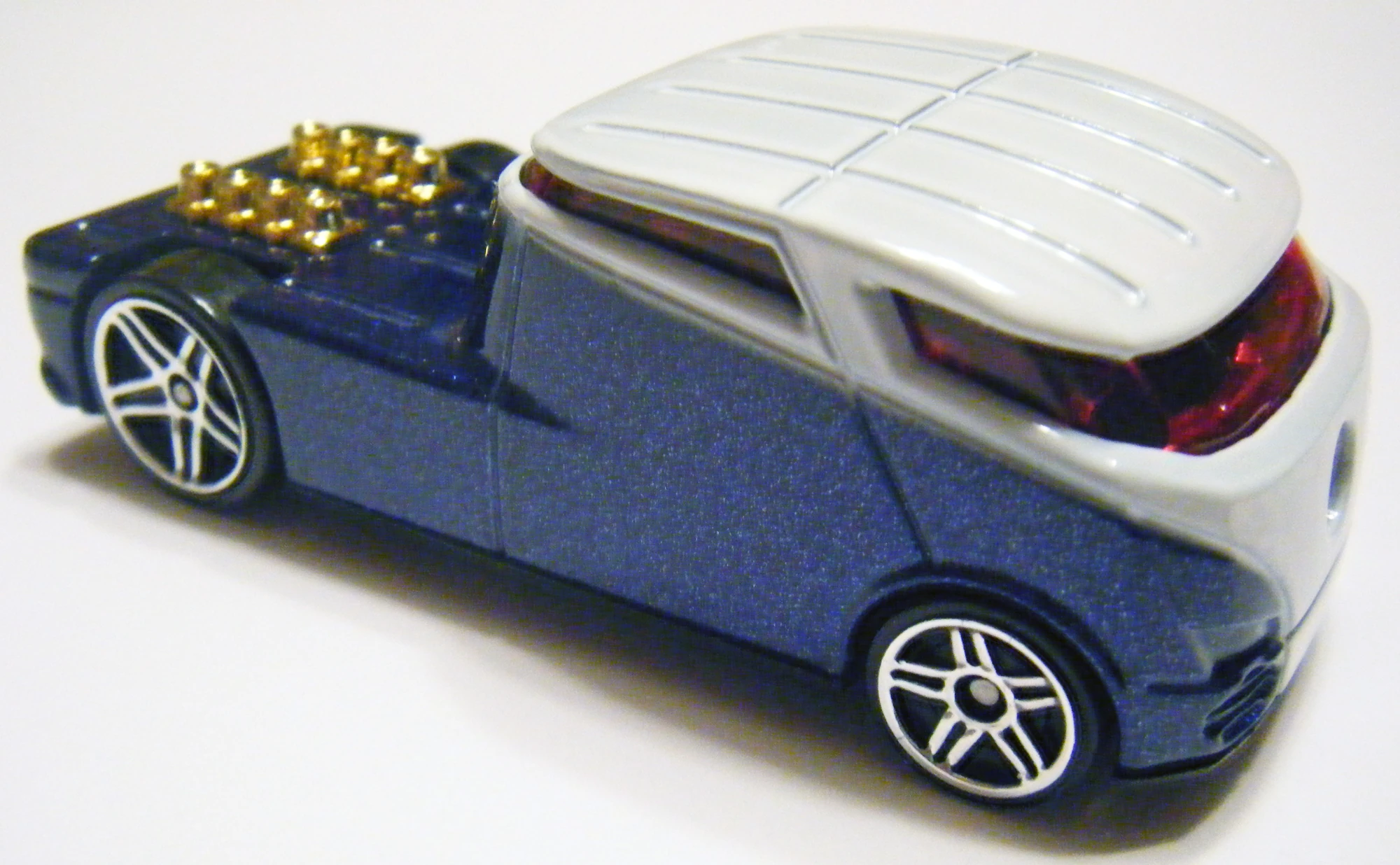 Qombee Hot Wheels Wiki FANDOM powered by Wikia