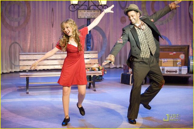 File:Jennette-mccurdy-pageant-girl-12.jpg