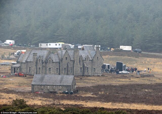 File:Skyfall Lodge.jpeg