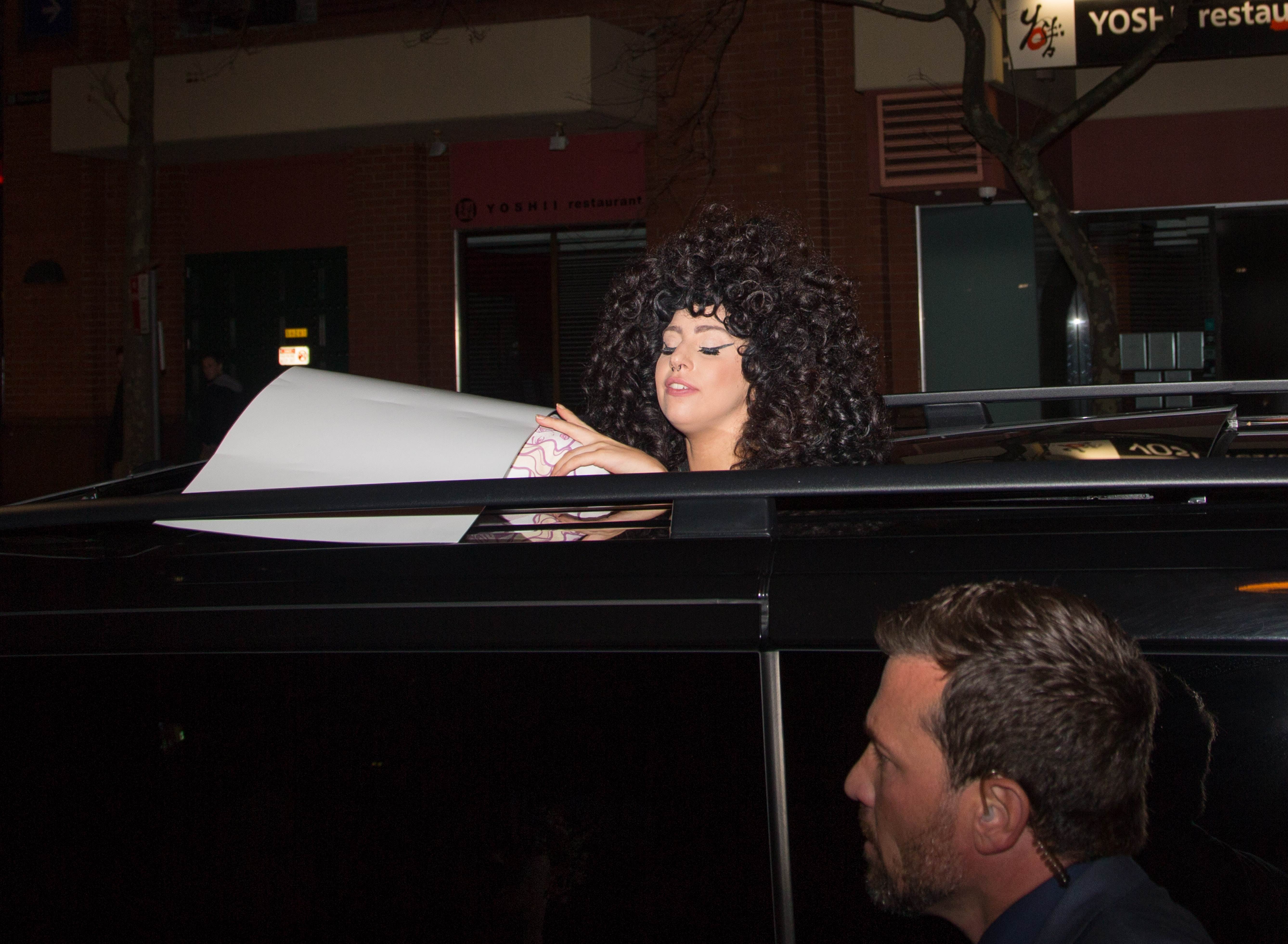 8-30-14_Arriving_at_Hotel_in_Sydney_001.