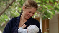 5x09-juliet-holding-baby-ethan.jpg