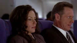1x02-KateAndMarshal.jpg