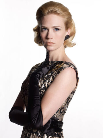 File:Season4-betty-potrait.jpg