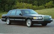 Lincoln Town Car 3