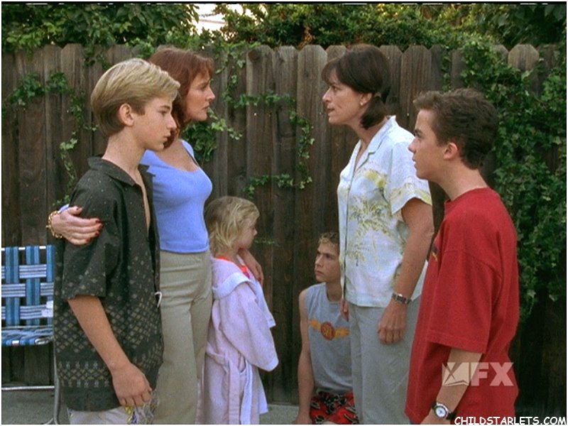 malcom in the middle gay character gay club house