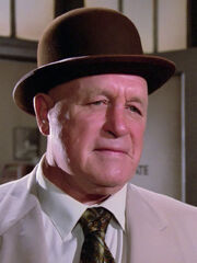 Cyrus Redblock Hologramm.jpg