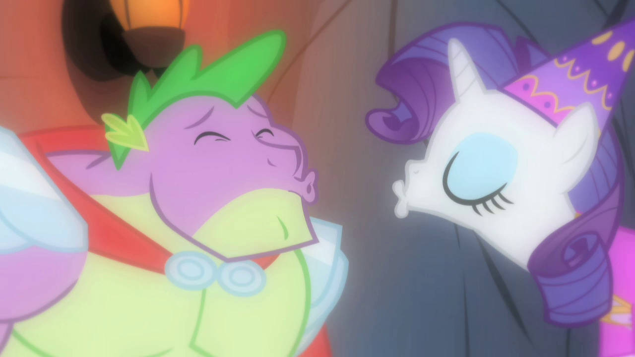 Rarity_kissing_Spike_closer_S1E19.png