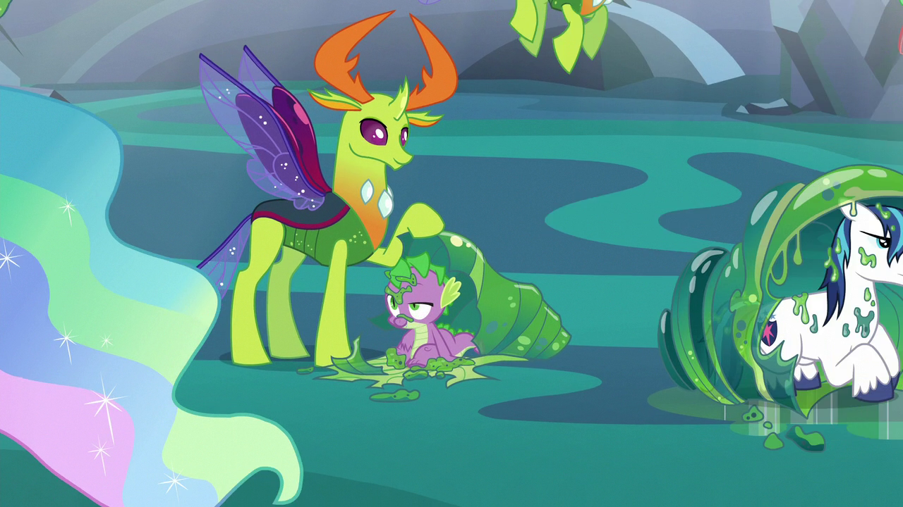 My Little Pony Spike And Thorax Image - Thorax helping Spike out of his cocoon cage S6E26.png | My