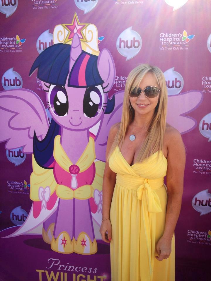 tara strong singing cast my little pony friendship is magic wiki fandom tara strong singing cast my little pony friendship is magic wiki fandom
