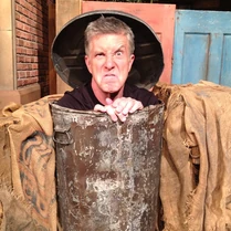 TomBergeron-Trashcan-(2012-11-15).jpg (133 KB) TomBergeron-Trashcan-(2012-11-15)