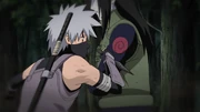 Kakashi paralisado perante Orochimaru.png