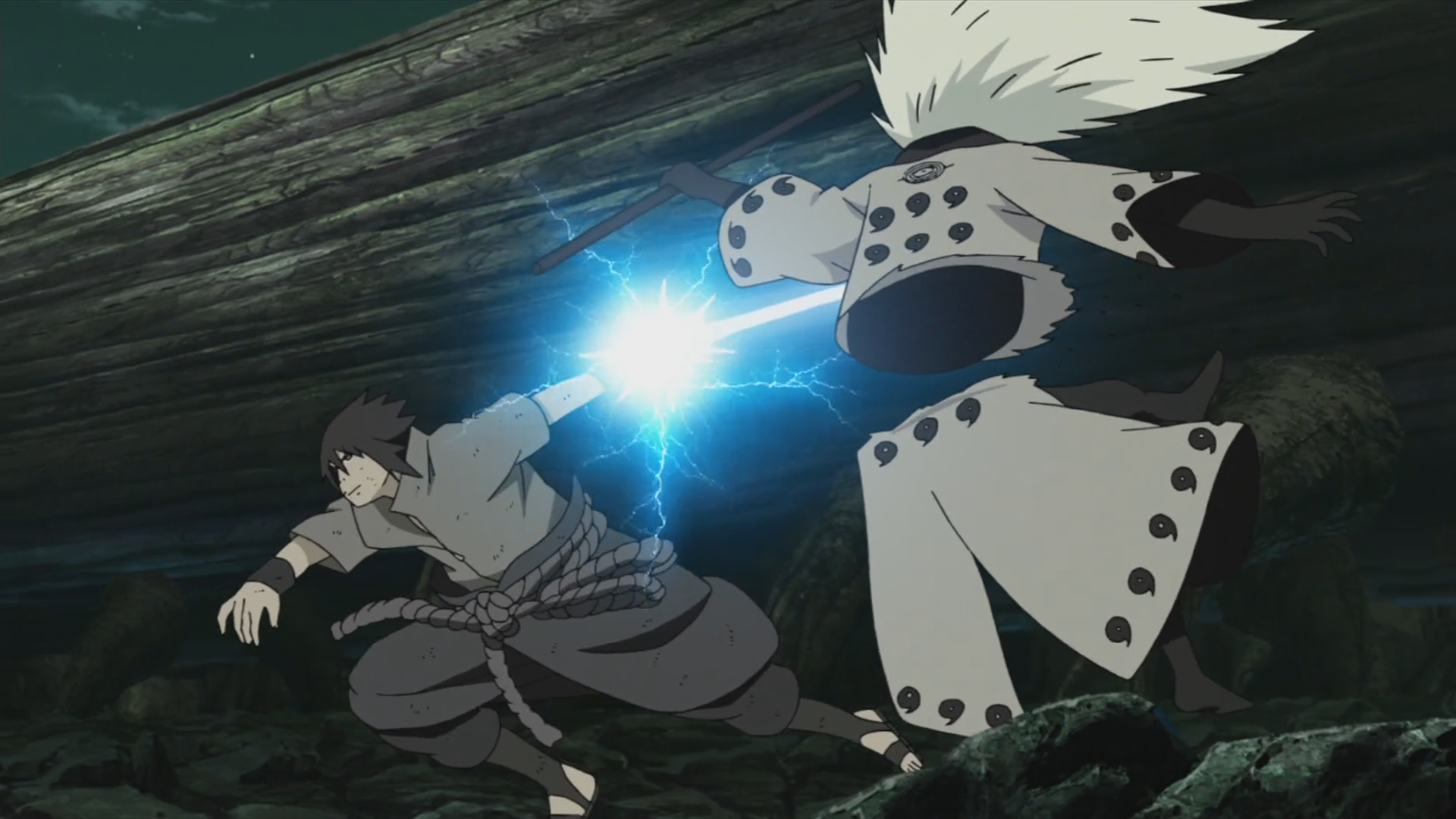 http://vignette3.wikia.nocookie.net/naruto/images/e/ee/Madara_Cut_In_Half.png/revision/latest?cb=20150813123029