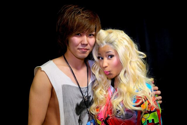 File:MeetandGreet Osaka Nicki Barbz2.jpg