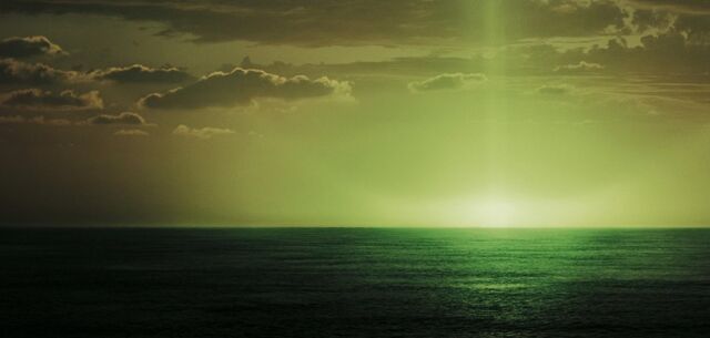 File:Green flash.jpg