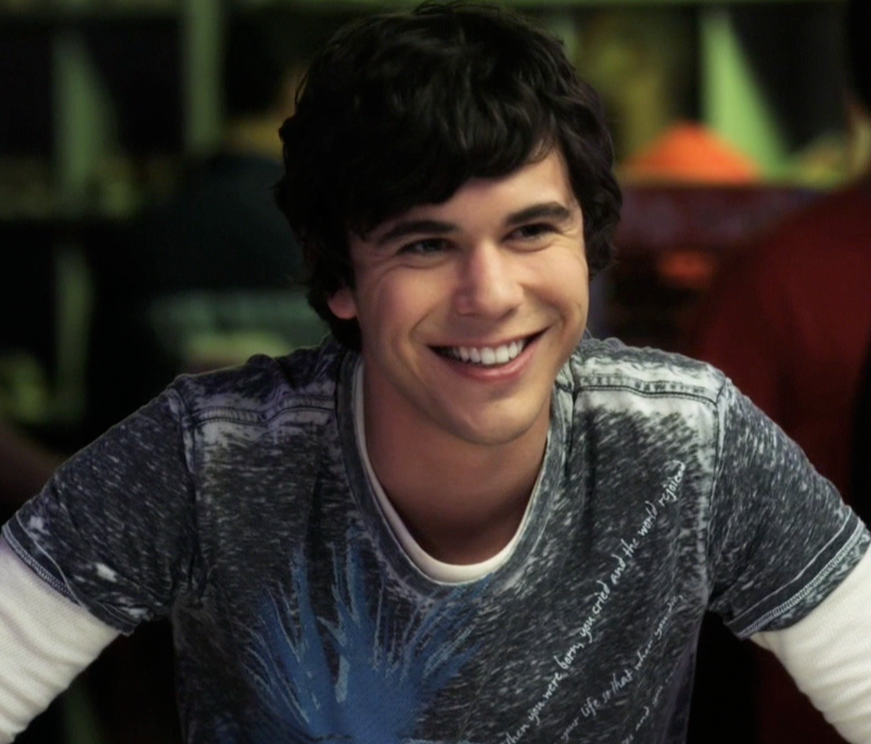 Holden Strauss Pretty Little Liars Wiki FANDOM powered by Wikia