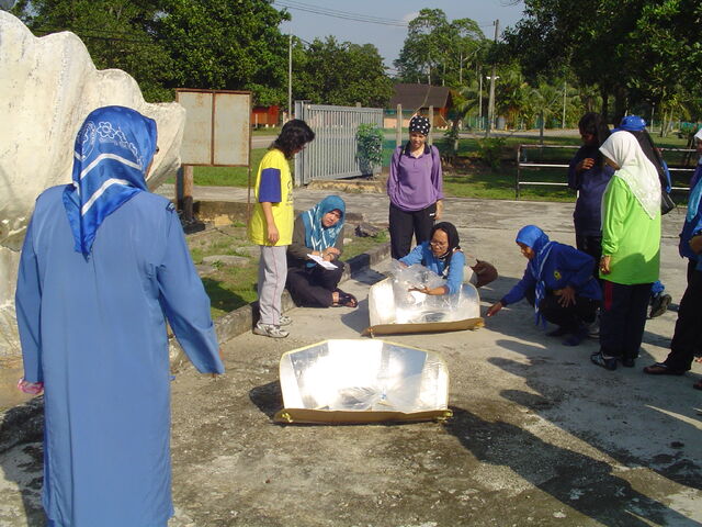 File:Masakan solar 2.jpg