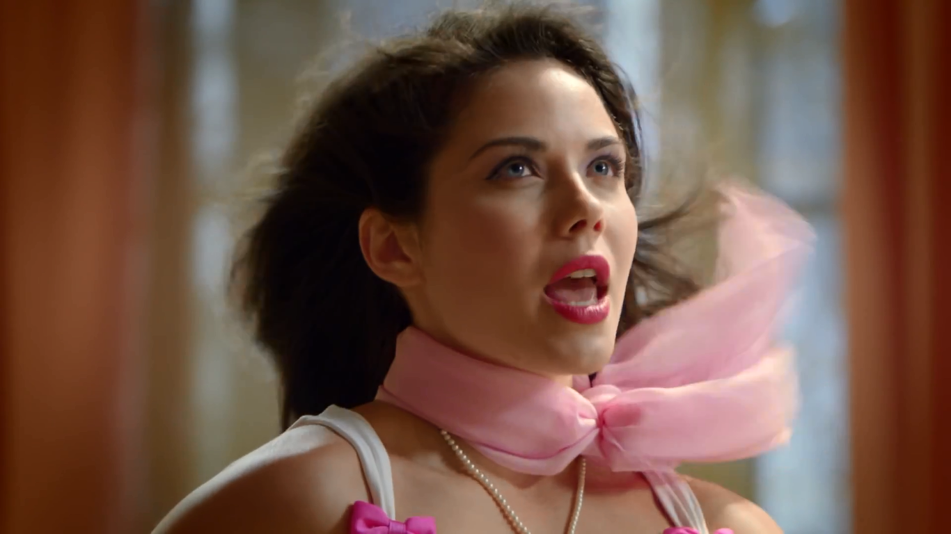Grace Phipps desktop Wallpapers
