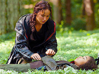7 Movie Characters that Need to be Resurrected: Rue death scene in Hunger Games