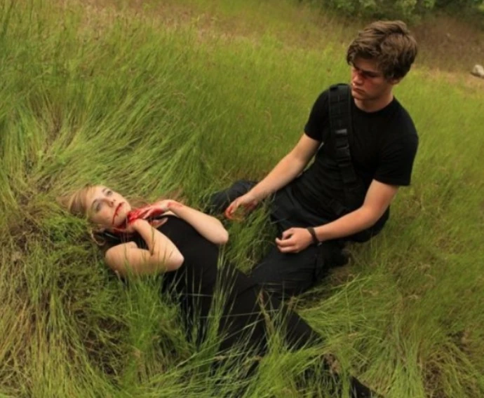 Image Maysilee Donner after candypink bird attack.jpg The Hunger