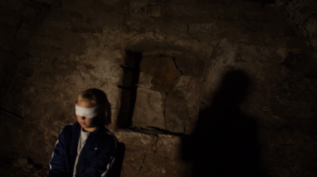 File:Slender-man-screenshot-ashley.png